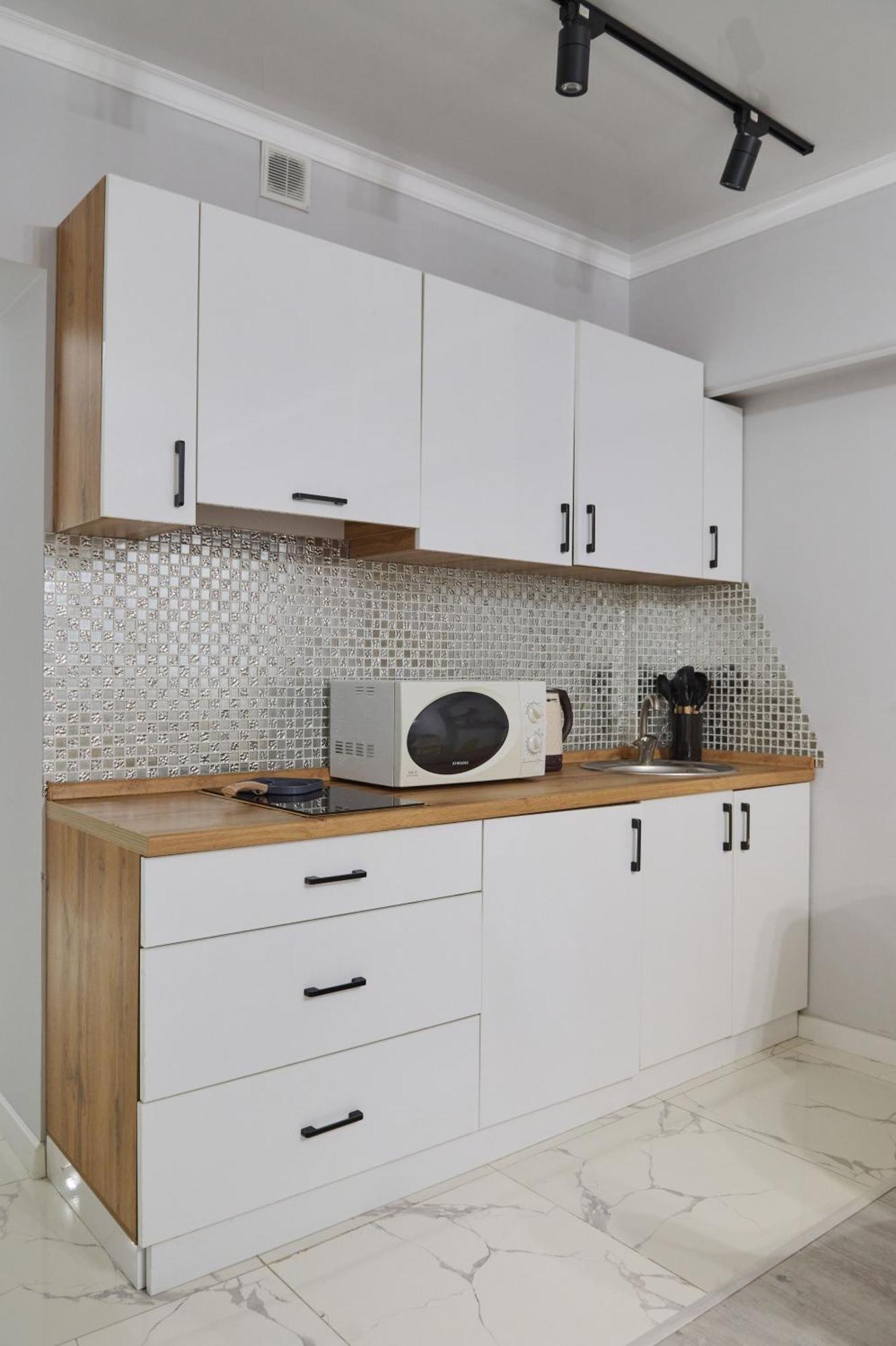 One Bedroom Next To Arbat In Apartment *