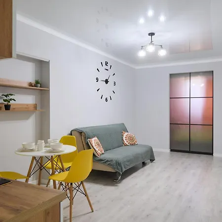 One Bedroom Apartment Next To Arbat In Almaty Exterior photo